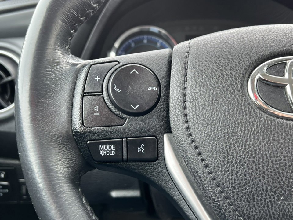 Used 2017 Toyota Corolla SE image 20