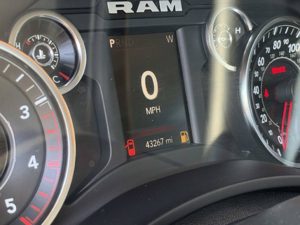 Used 2021 RAM 2500 Big Horn w/ Level 1 Equipment Group AWD/4WD image 25