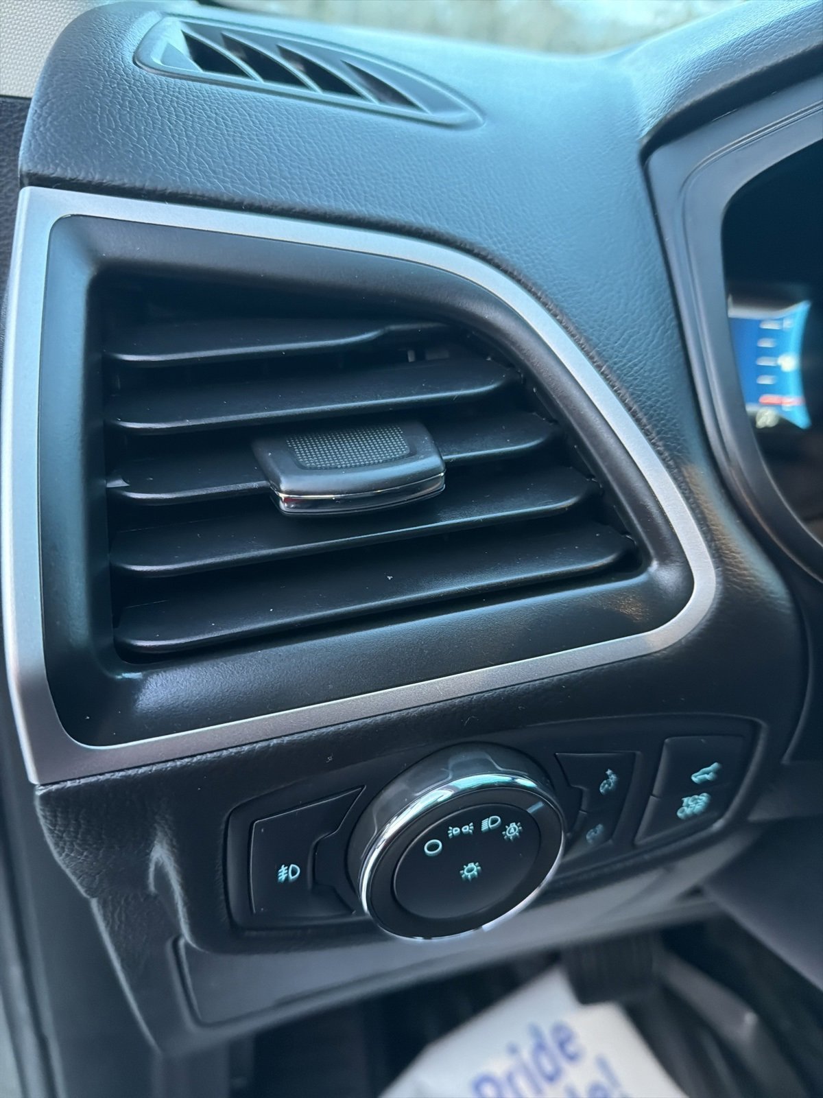 Certified 2022 Ford Edge SEL w/ Convenience Package image 17