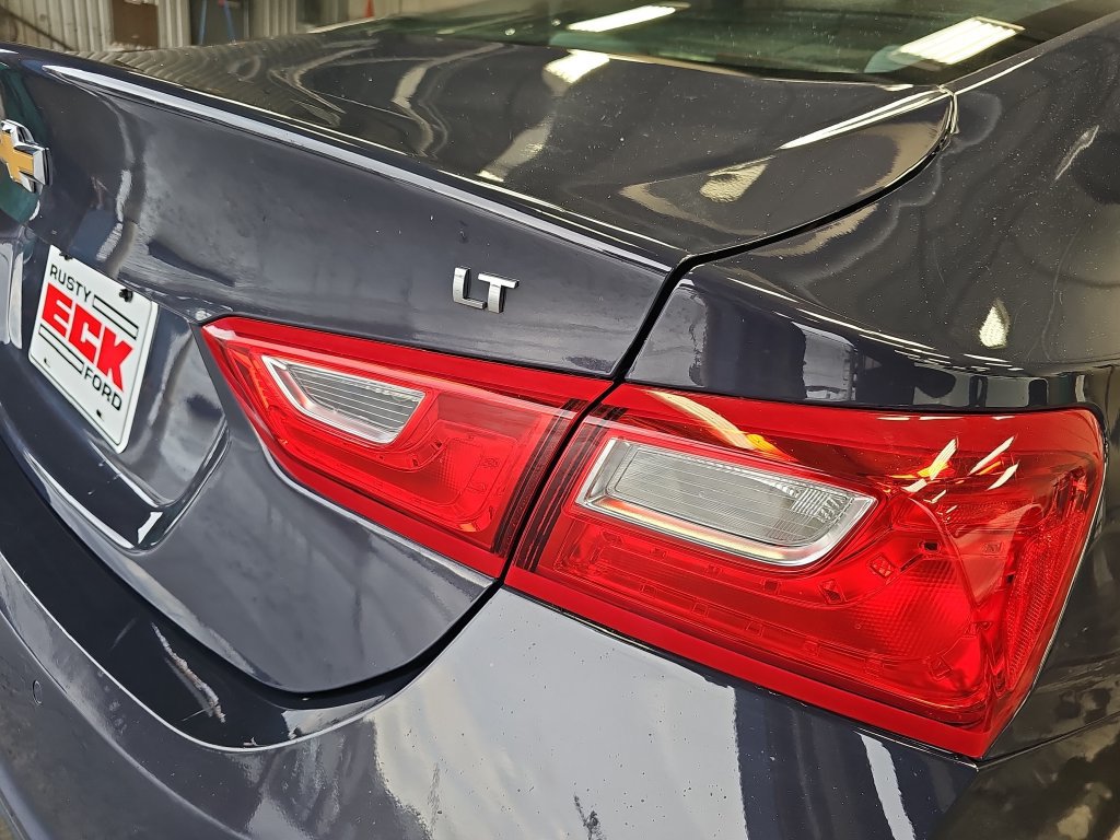 Used 2025 Chevrolet Malibu LT FWD image 33