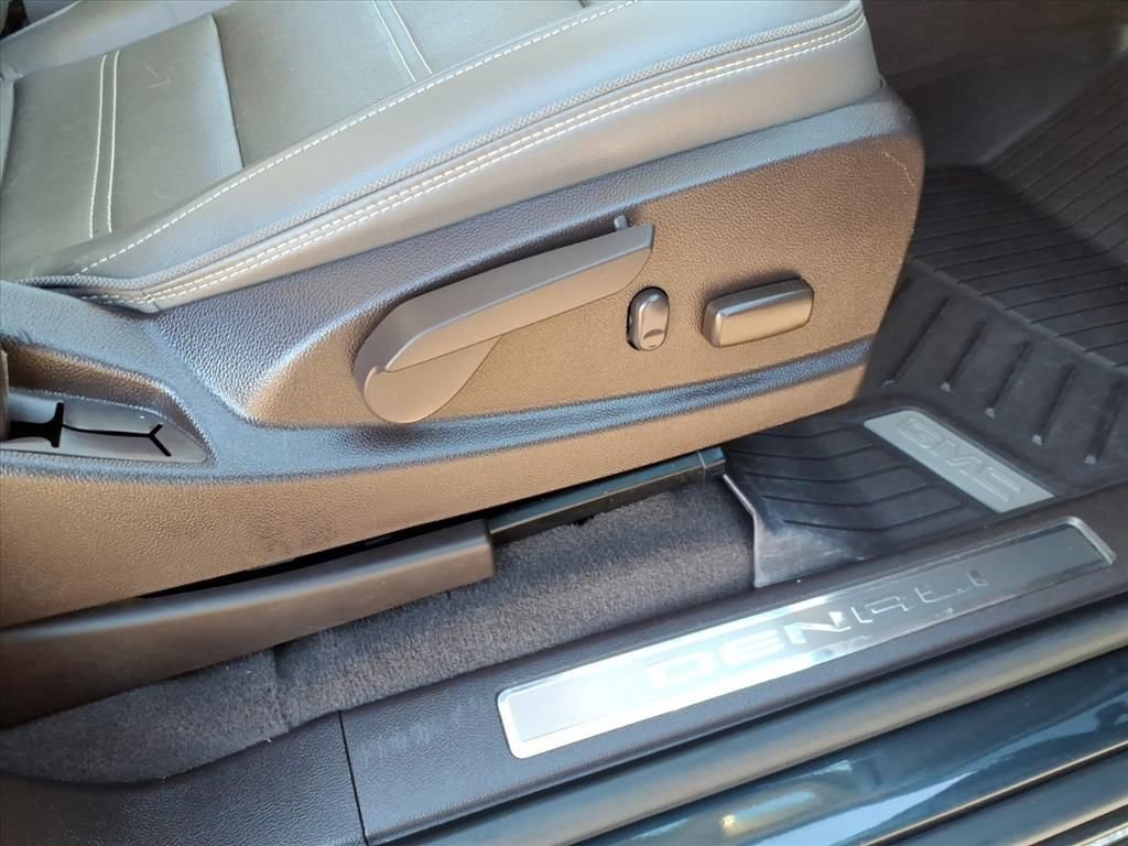 Used 2021 GMC Canyon Denali image 6