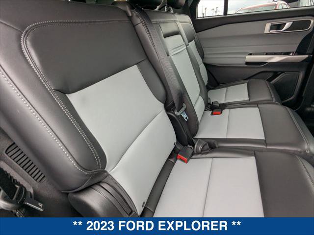 Certified 2023 Ford Explorer XLT w/ Equipment Group 202A RWD image 22