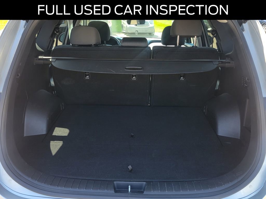 Used 2022 Hyundai Santa Fe SE FWD image 6