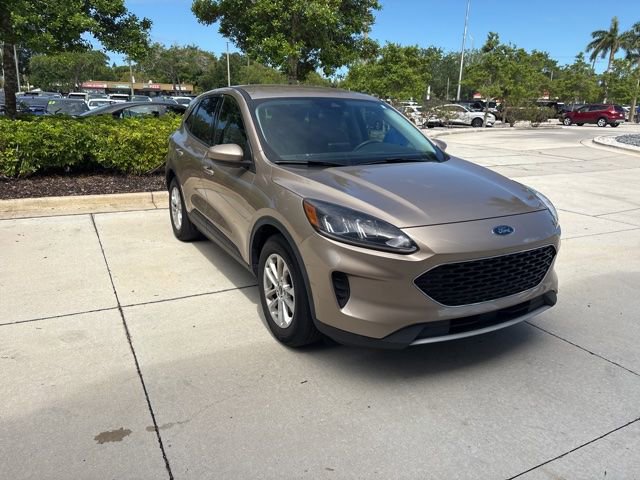 Certified 2021 Ford Escape SE w/ Convenience Package FWD image 3