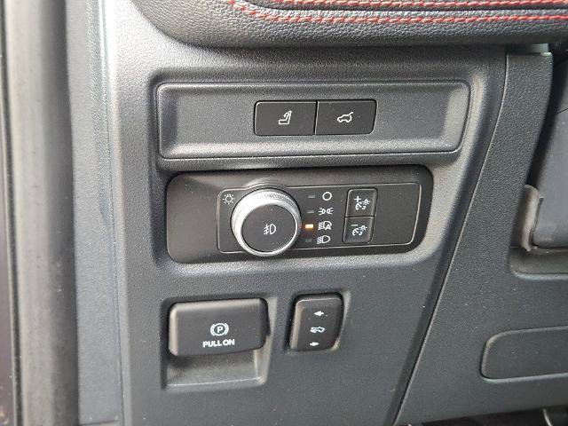 Certified 2022 Ford Expedition Limited image 26