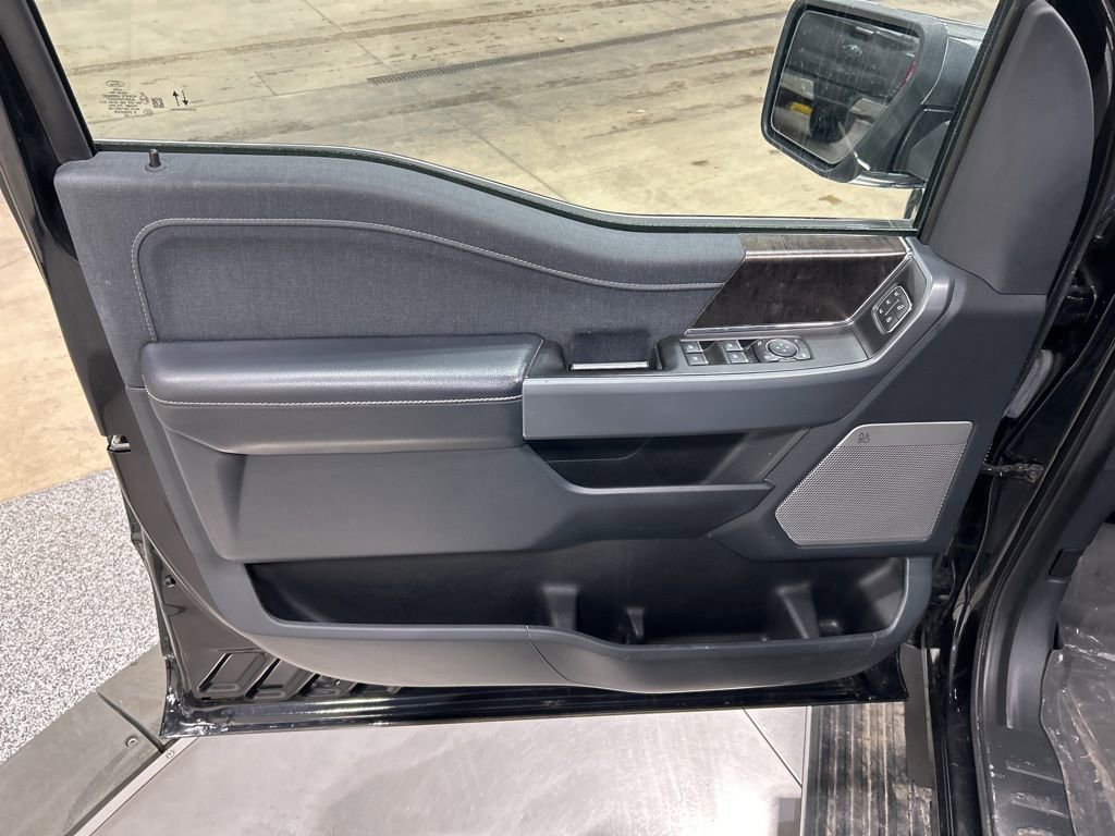 Certified 2022 Ford F150 Lariat w/ Equipment Group 502A High image 15