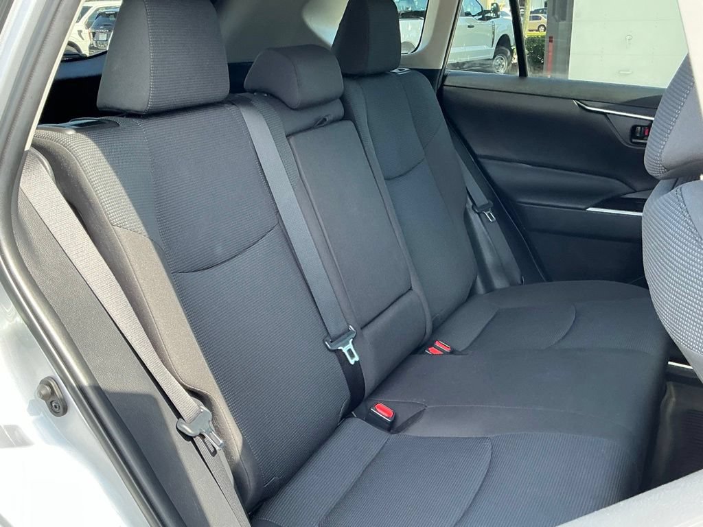 Used 2022 Toyota RAV4 LE FWD image 22