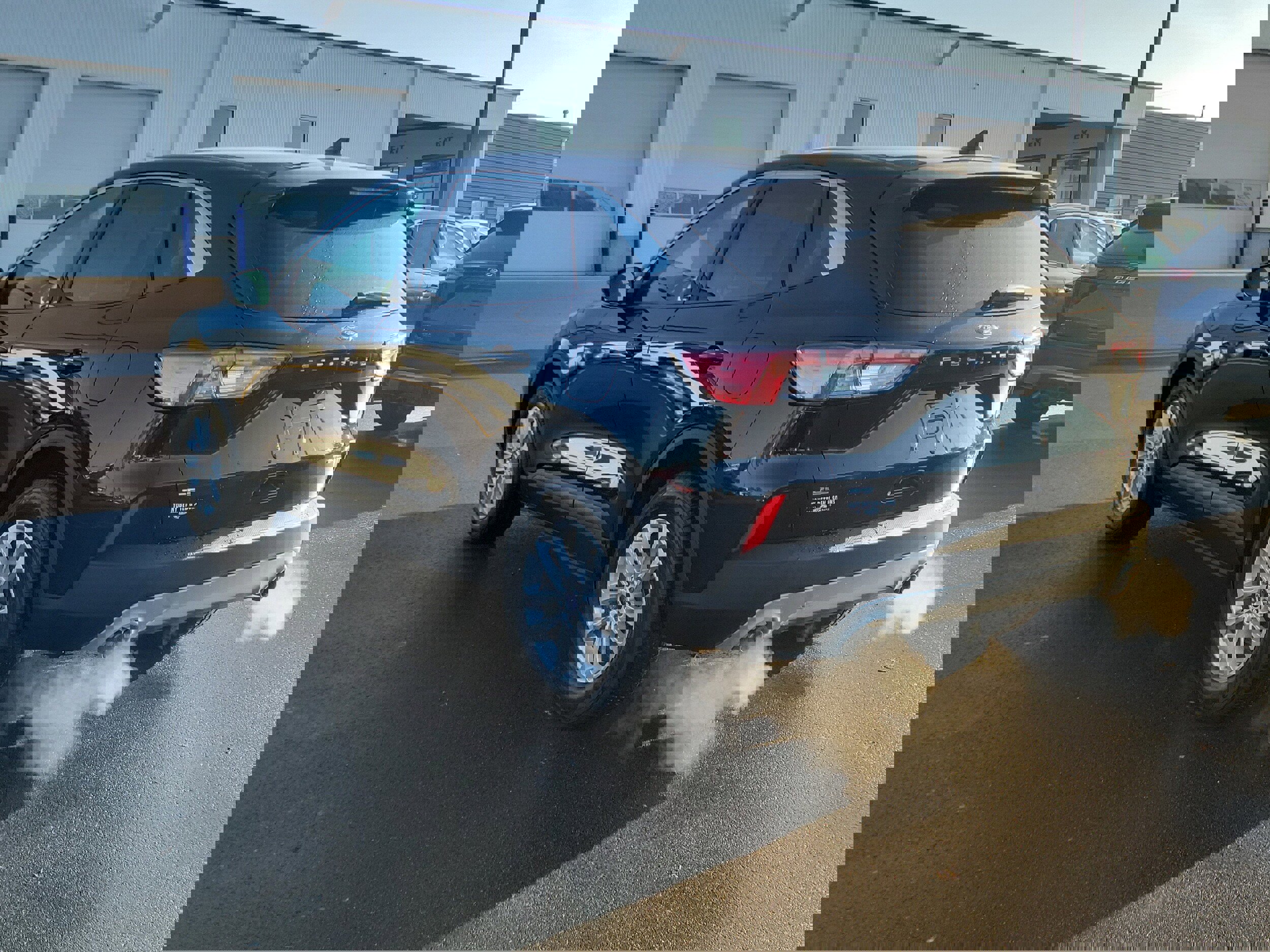 Certified 2022 Ford Escape SE w/ Convenience Package image 3