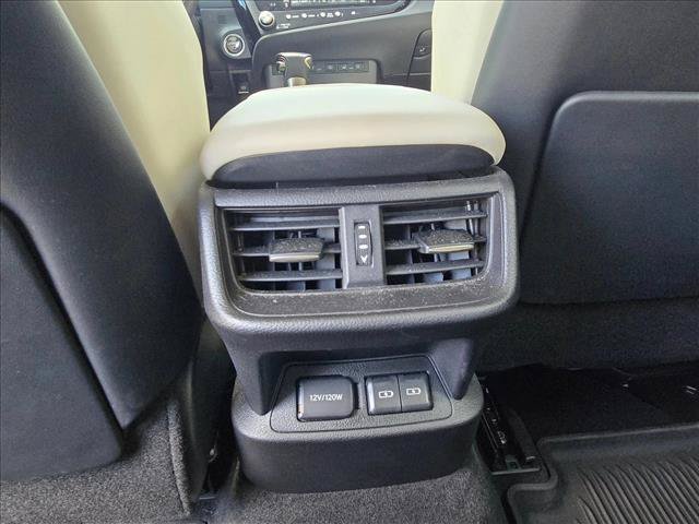 Used 2024 Lexus ES 300h Ultra Luxury w/ Accessory Package (Z2) FWD image 18