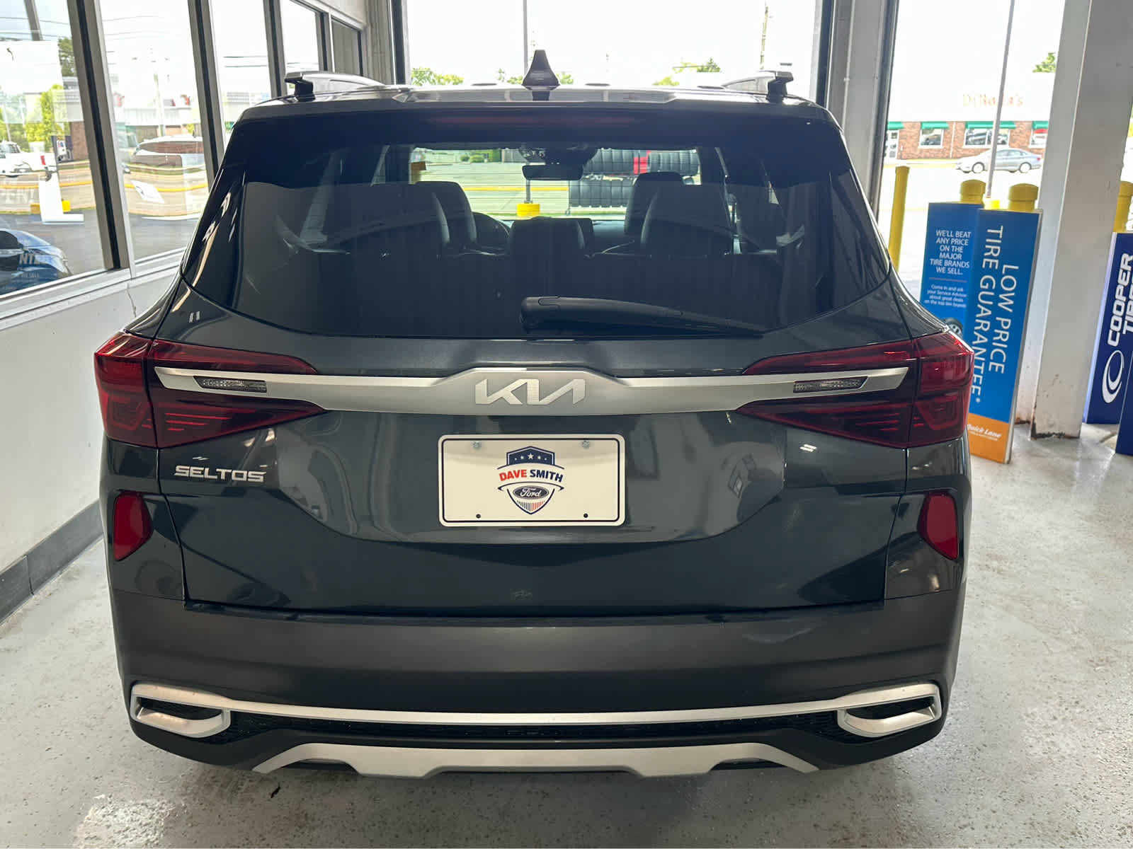 Used 2023 Kia Seltos S w/ Navigation Package AWD/4WD image 5