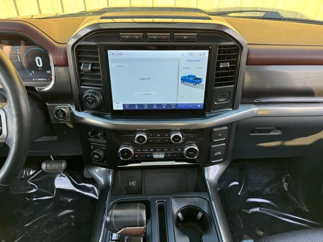 Certified 2022 Ford F150 Lariat w/ Equipment Group 502A High image 8