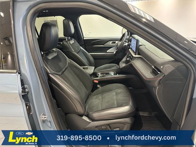 Certified 2025 Ford Explorer ST AWD/4WD image 9