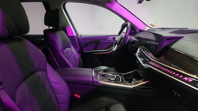 Used 2025 BMW X7 xDrive40i image 23