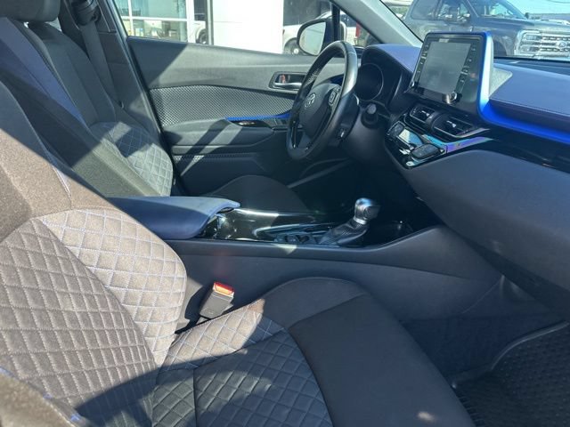 Used 2020 Toyota C-HR XLE FWD image 12
