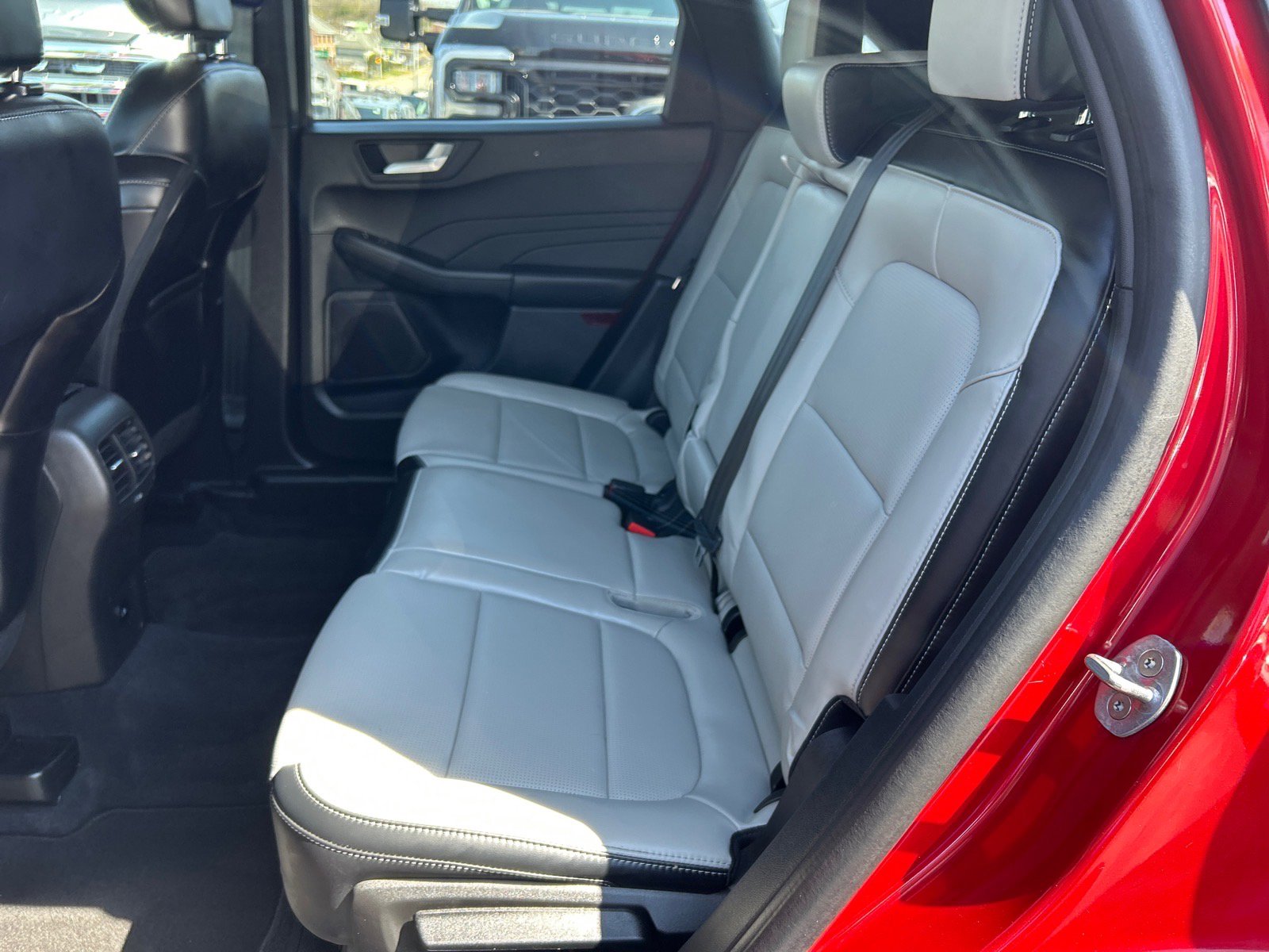 Certified 2023 Ford Escape Platinum image 10