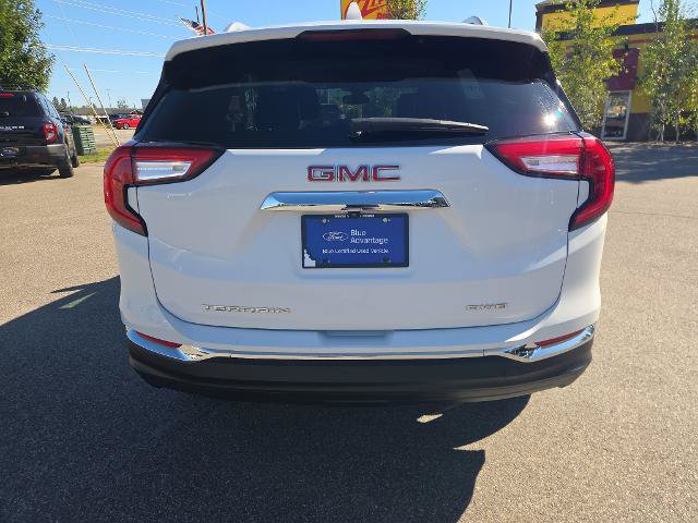 Used 2024 GMC Terrain SLT AWD/4WD image 7