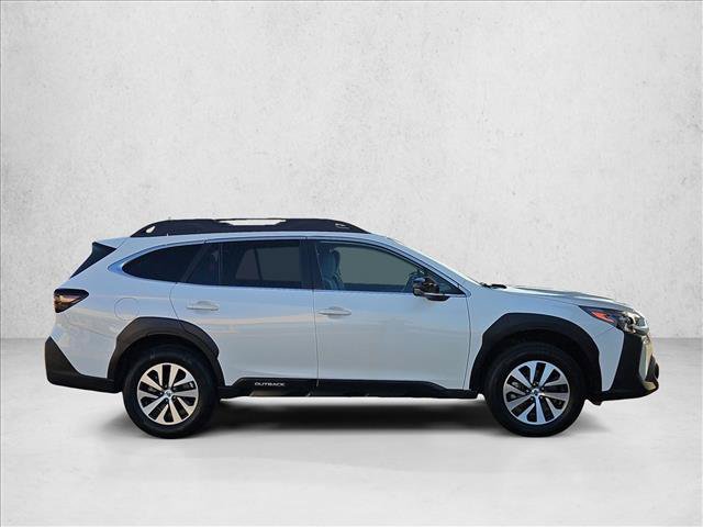 Used 2024 Subaru Outback Premium AWD/4WD image 4