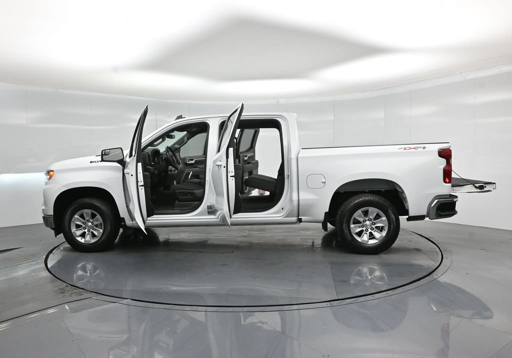 Used 2023 Chevrolet Silverado 1500 LT w/ LPO, Dark Essentials Package AWD/4WD image 30