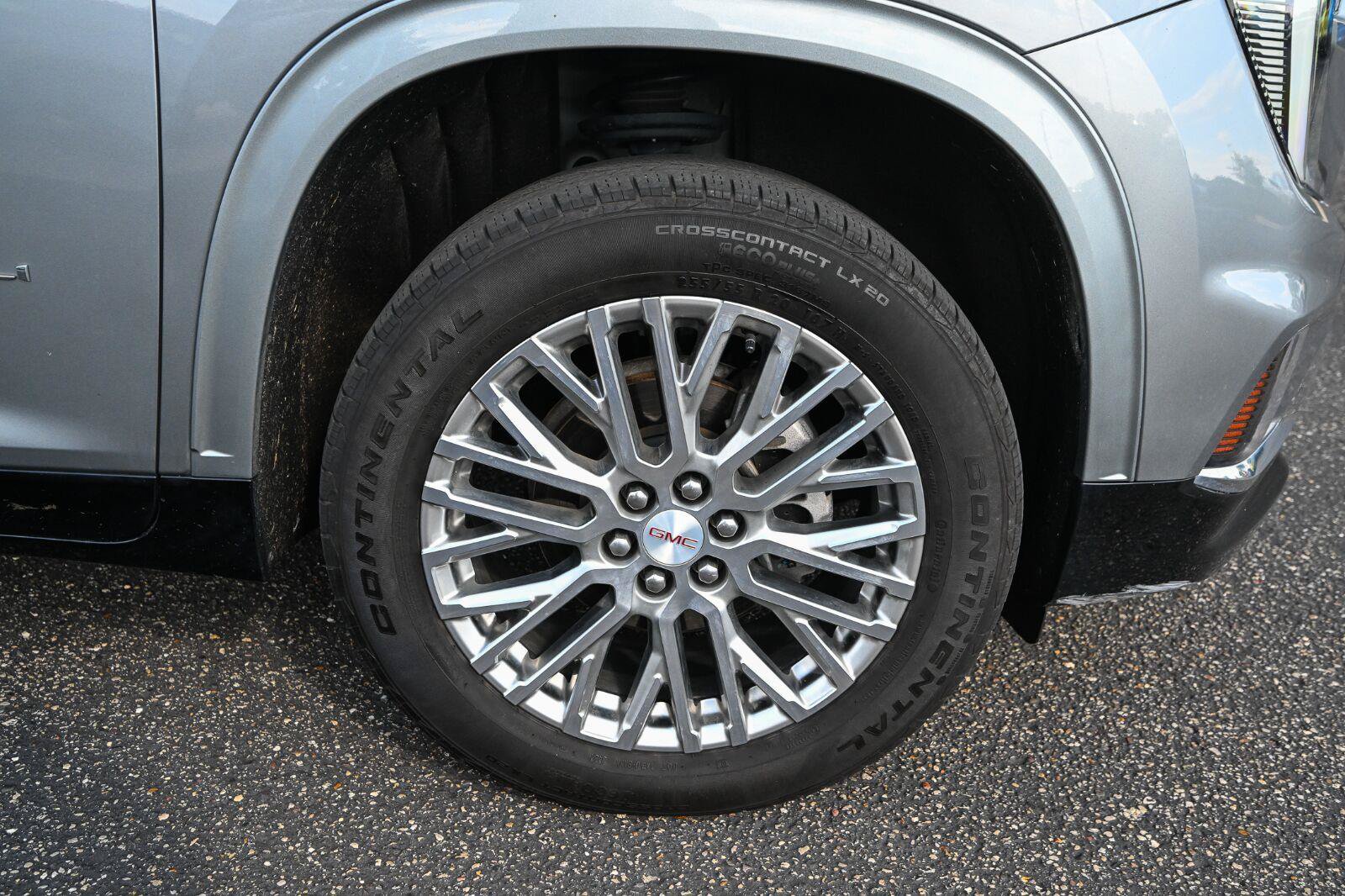 Used 2024 GMC Acadia Denali AWD/4WD image 29