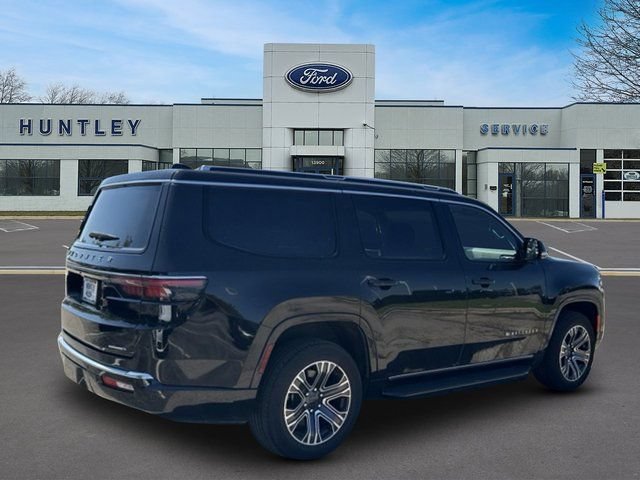 Used 2024 Jeep Wagoneer Series II AWD/4WD image 4