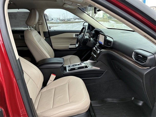 Certified 2021 Ford Explorer Limited w/ Equipment Group 301A image 16