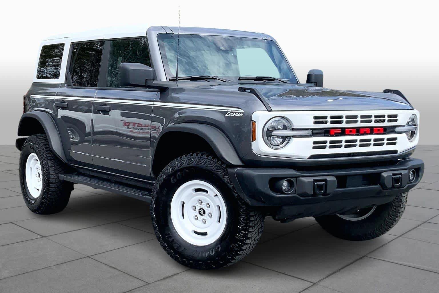 Certified 2023 Ford Bronco Heritage Edition AWD/4WD image 5