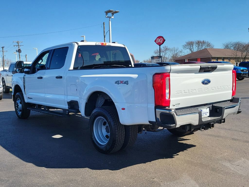Certified 2025 Ford F350 XLT image 3