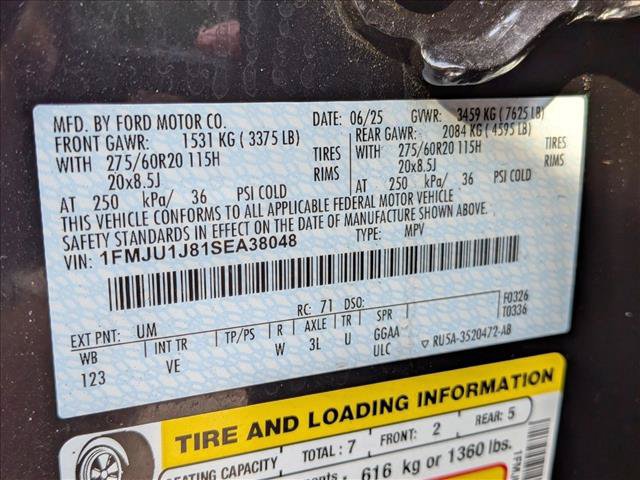 Certified 2025 Ford Expedition Active AWD/4WD image 23