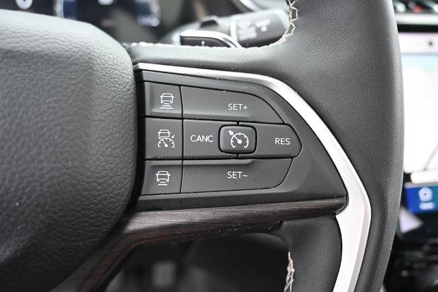 Used 2024 Jeep Grand Cherokee L Limited w/ Luxury Tech Group II AWD/4WD image 34