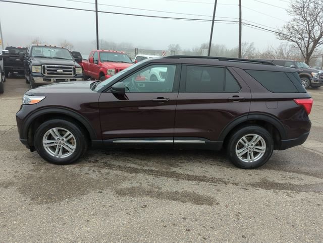 Certified 2023 Ford Explorer XLT w/ Equipment Group 202A image 6