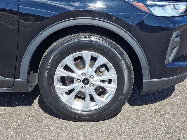 Certified 2023 Ford Escape Active FWD image 8