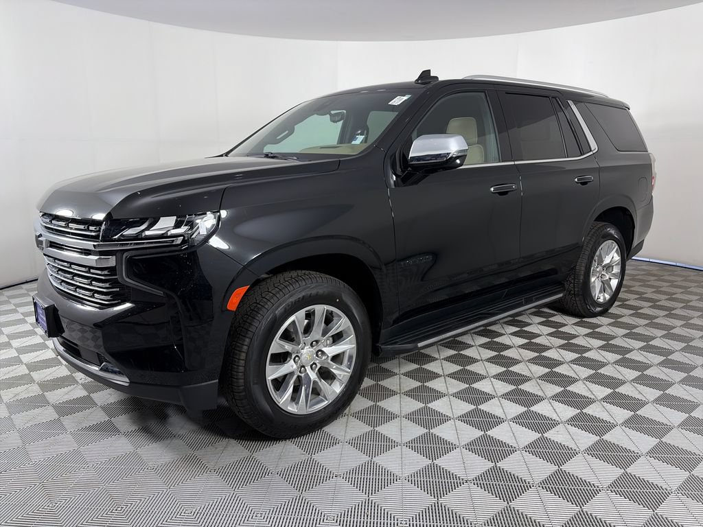 Used 2021 Chevrolet Tahoe Premier w/ Premium Package AWD/4WD image 3
