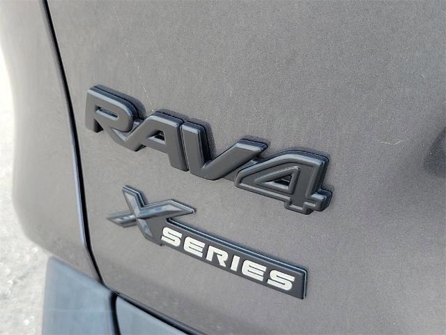 Used 2022 Toyota RAV4 XLE image 10