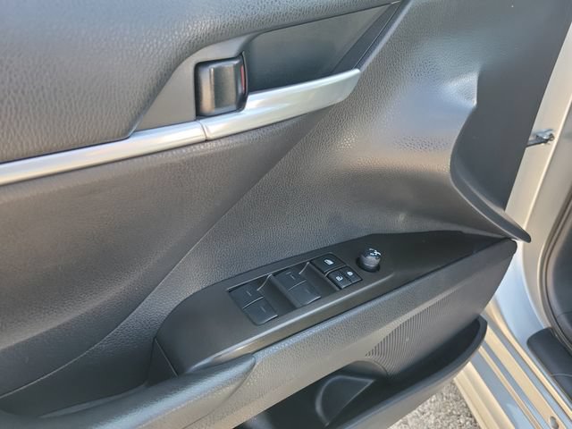 Used 2023 Toyota Camry SE FWD image 20