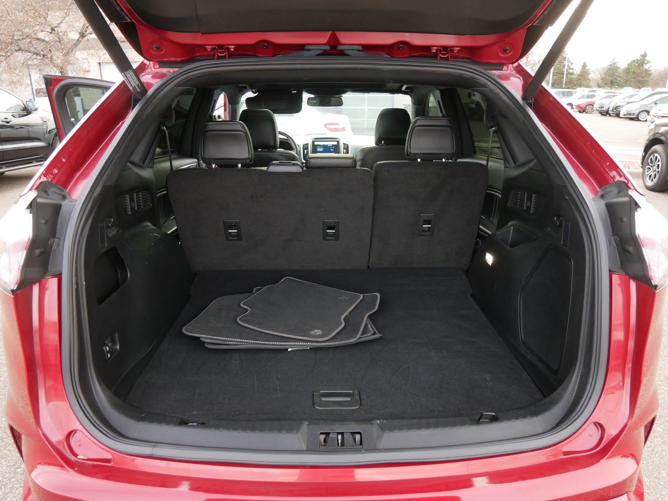 Certified 2022 Ford Edge ST w/ Equipment Group 401A image 17