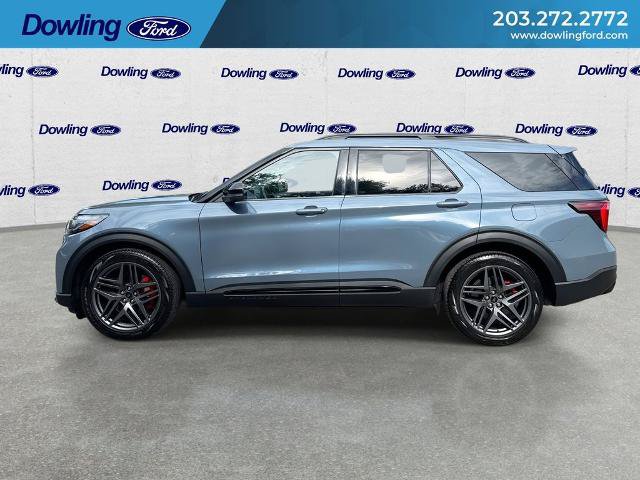 Certified 2025 Ford Explorer ST AWD/4WD image 5