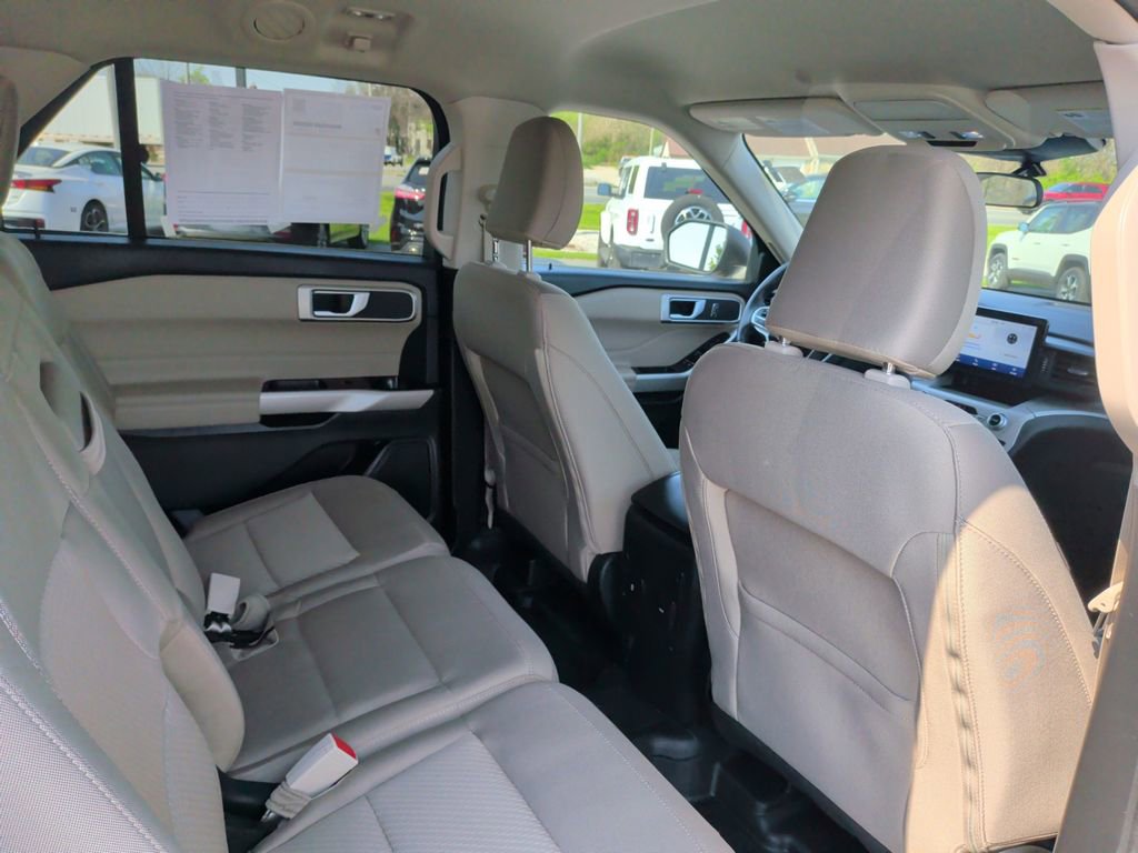 Certified 2023 Ford Explorer XLT AWD/4WD image 17