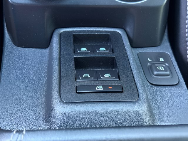Certified 2025 Ford Bronco Outer Banks w/ Sasquatch Package AWD/4WD image 22