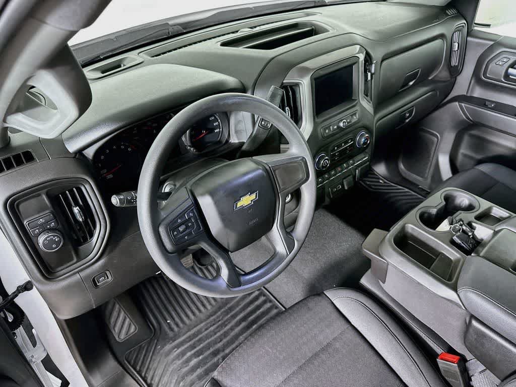 Used 2023 Chevrolet Silverado 1500 Custom RWD image 2