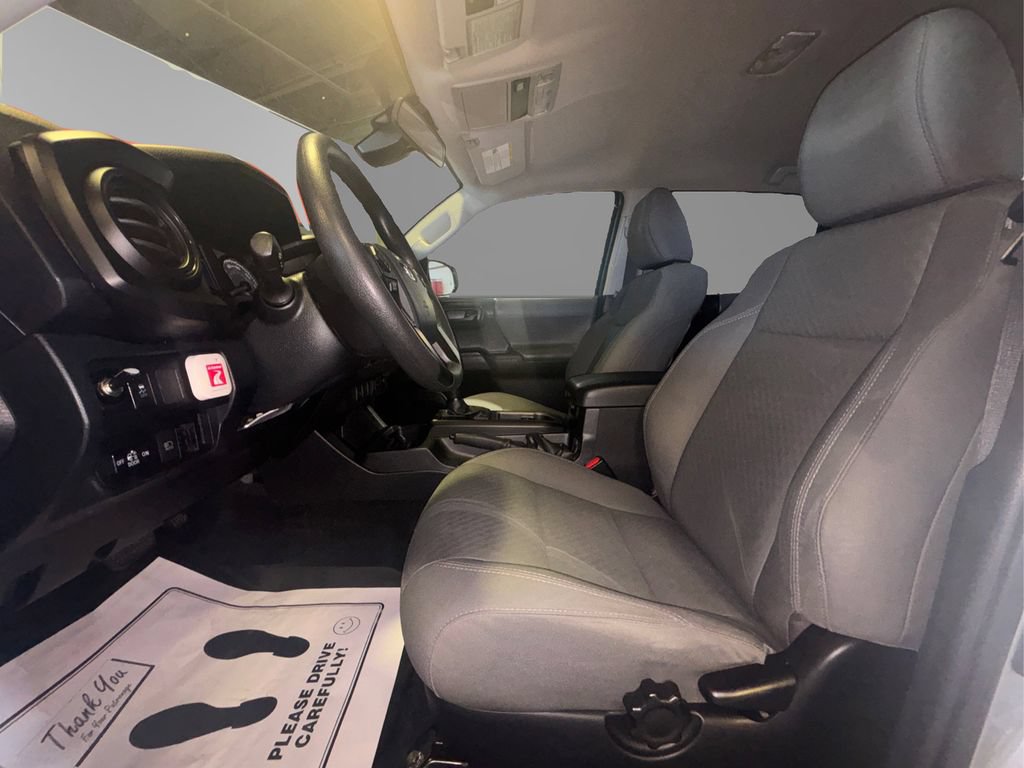 Used 2020 Toyota Tacoma SR AWD/4WD image 10