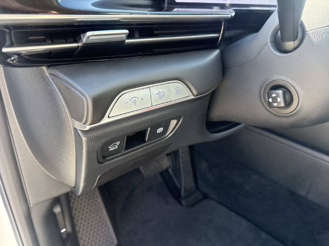 Used 2026 Genesis GV80 2.5T AWD/4WD image 22