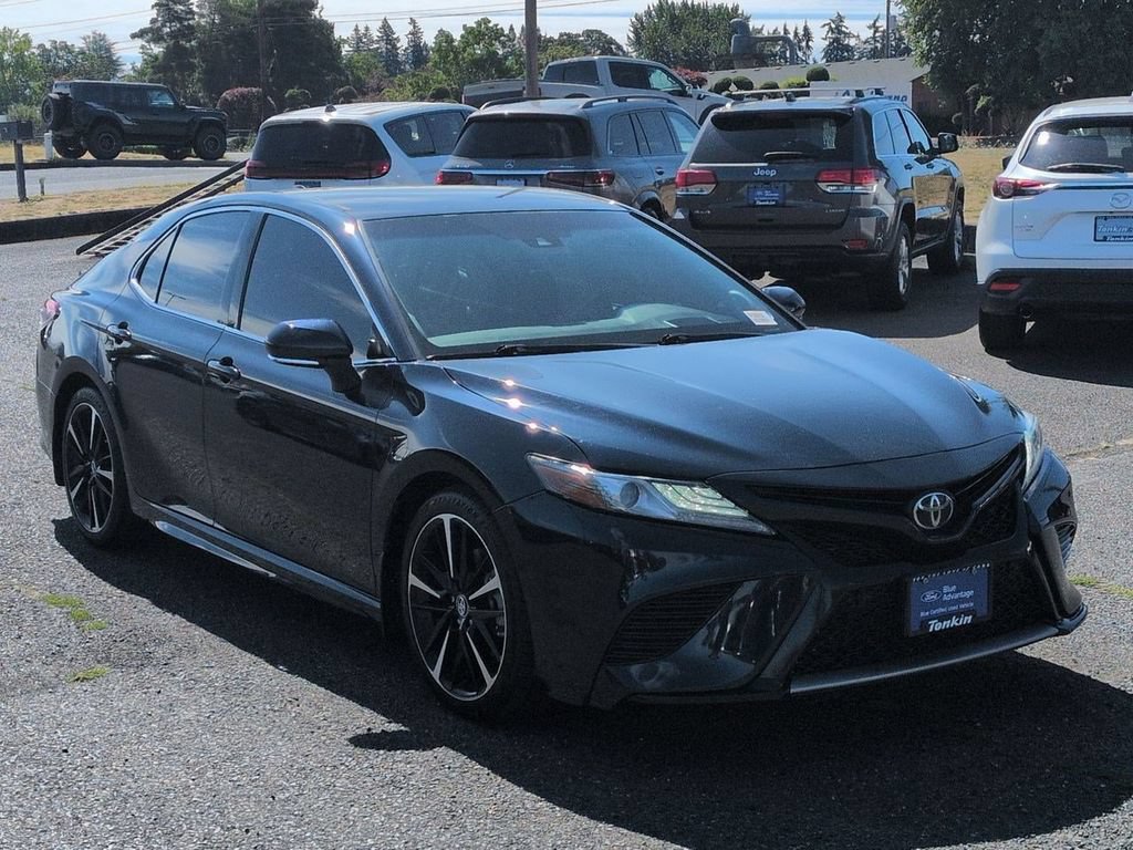 Used 2018 Toyota Camry XSE FWD image 7