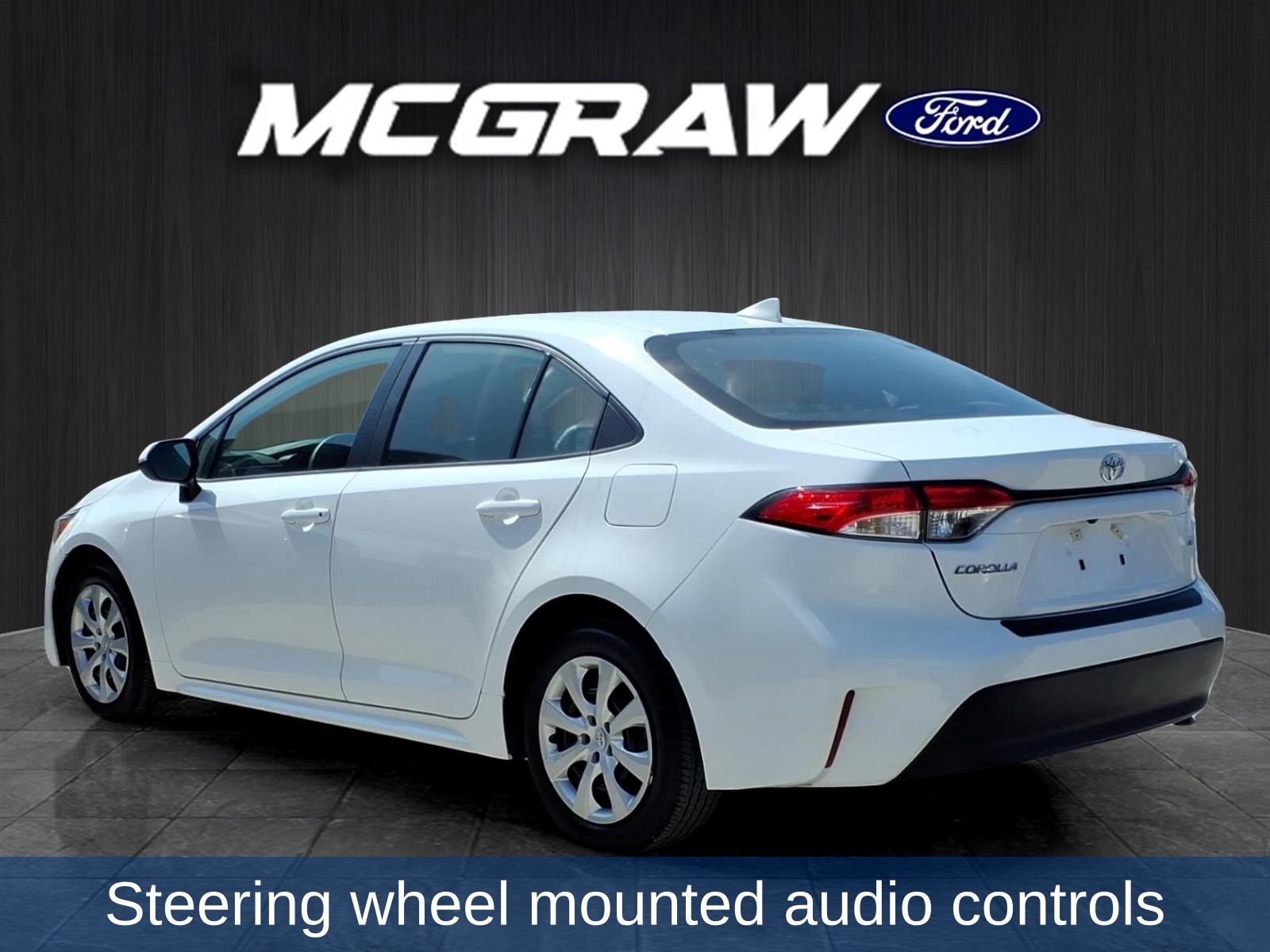 Used 2025 Toyota Corolla LE FWD image 9