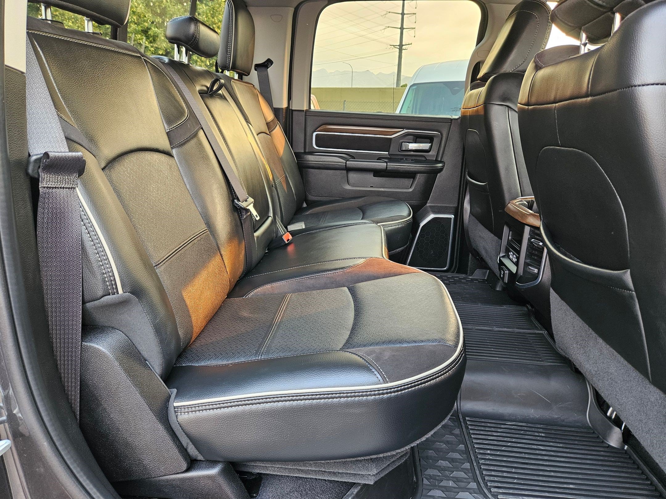 Used 2024 RAM 3500 Laramie w/ Safety Group AWD/4WD image 32