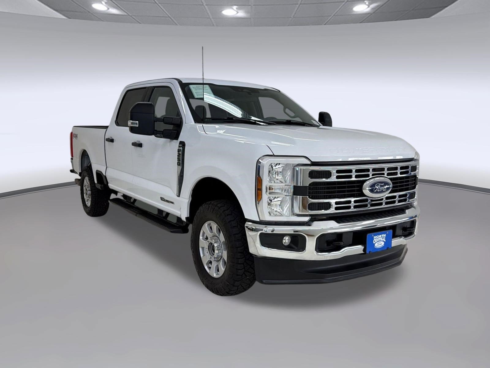 Certified 2024 Ford F250 XLT w/ FX4 Off-Road Package AWD/4WD image 7