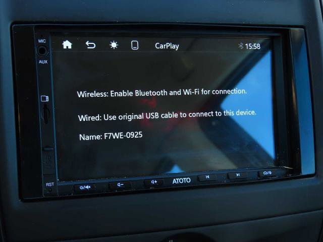 Used 2017 Nissan Versa S Plus image 25