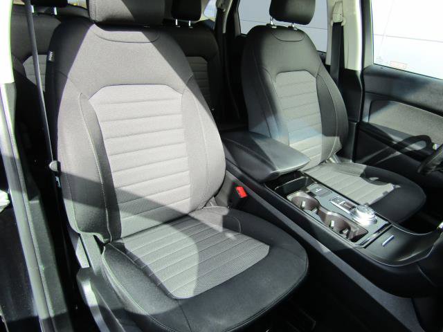 Certified 2019 Ford Edge SE w/ SE Fleet Driver's Package image 8