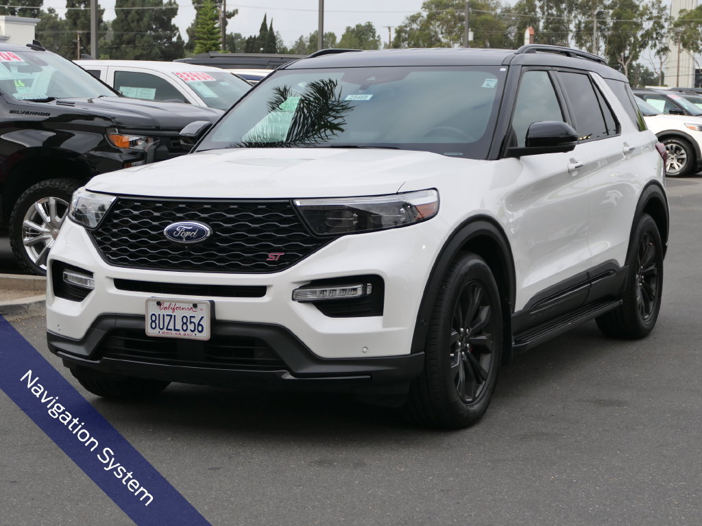 Certified 2020 Ford Explorer ST w/ Premium Technology Package AWD/4WD image 8