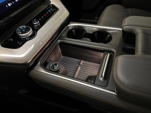 Certified 2025 Ford Expedition Active image 31
