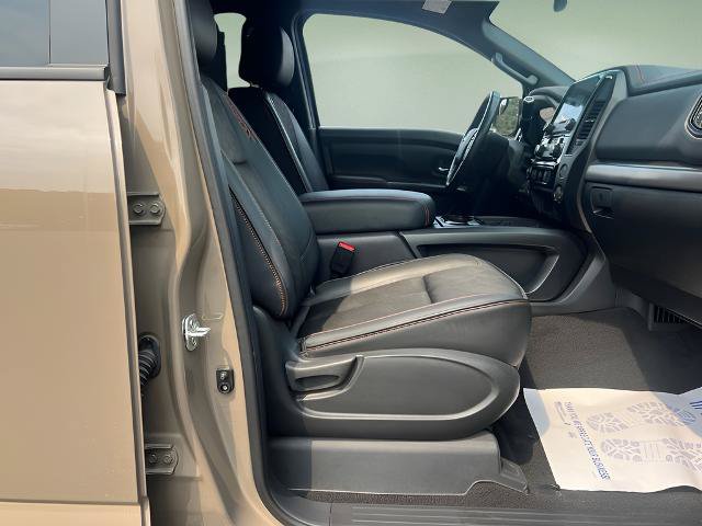 Used 2020 Nissan Titan PRO-4X AWD/4WD image 38